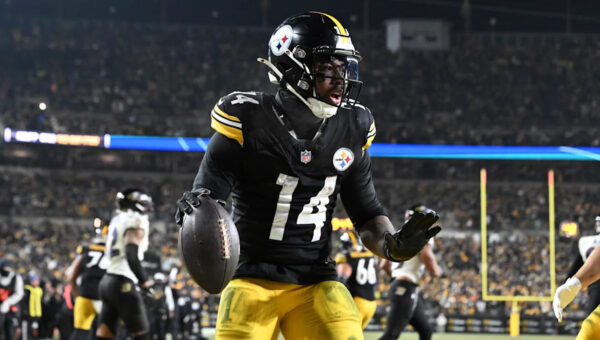 Former Steelers RB receives massive praise from his new quarterback