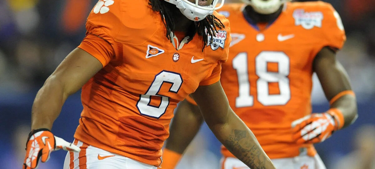 Former Clemson star DeAndre Hopkins expected to join Georgia Tech staff, per report