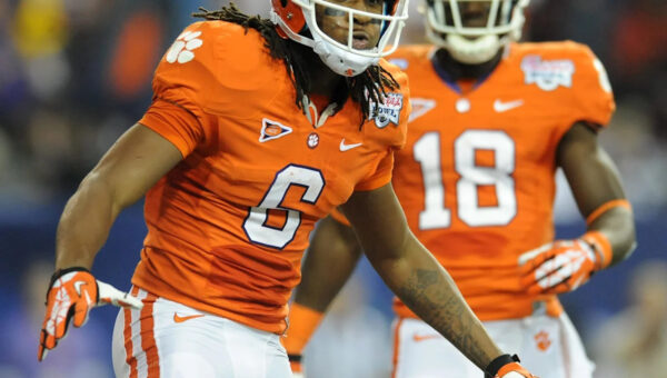 Former Clemson star DeAndre Hopkins expected to join Georgia Tech staff, per report