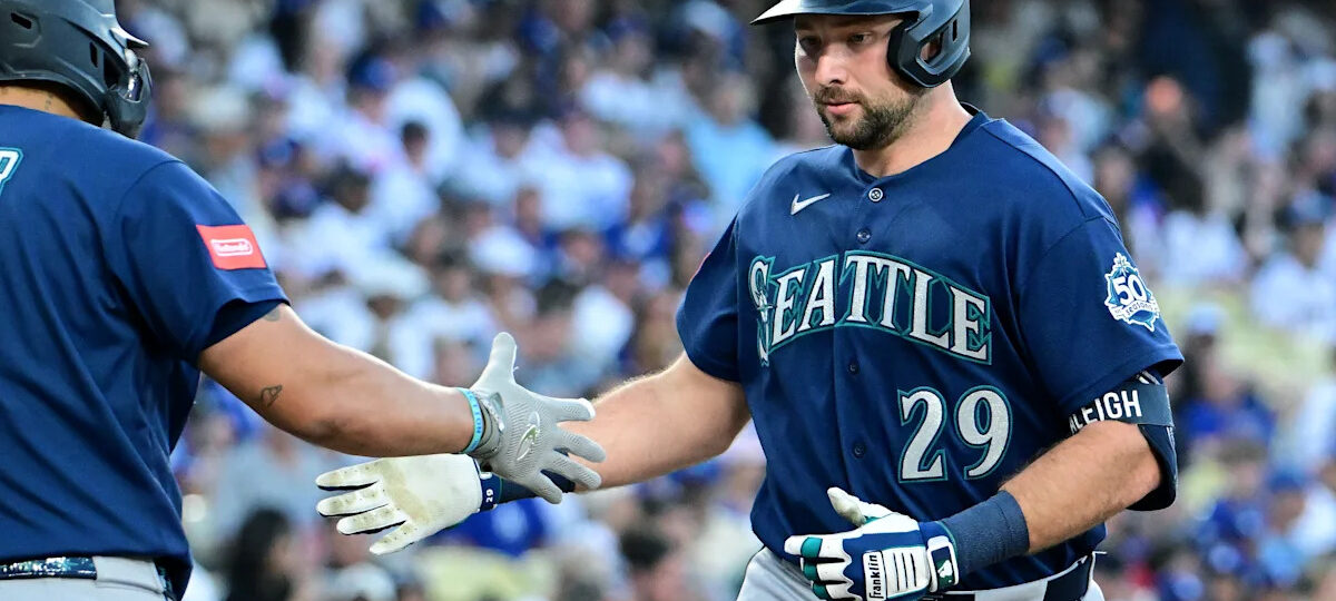 Dominic Canzone’s 2-run homer in the 8th lifts the Mariners over the Dodgers 7-6