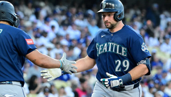 Dominic Canzone’s 2-run homer in the 8th lifts the Mariners over the Dodgers 7-6