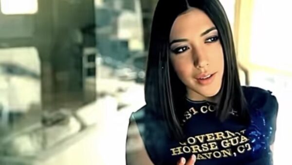 Michelle Branch Reveals She Bought Her Iconic ‘Everywhere’ Music Video T-Shirt at the Mall