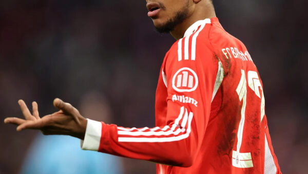 Bayern Munich News: Michael Olise ‘not feasible’ for Real Madrid this summer; Is FC Barcelona’s next striker in Germany; and MORE!