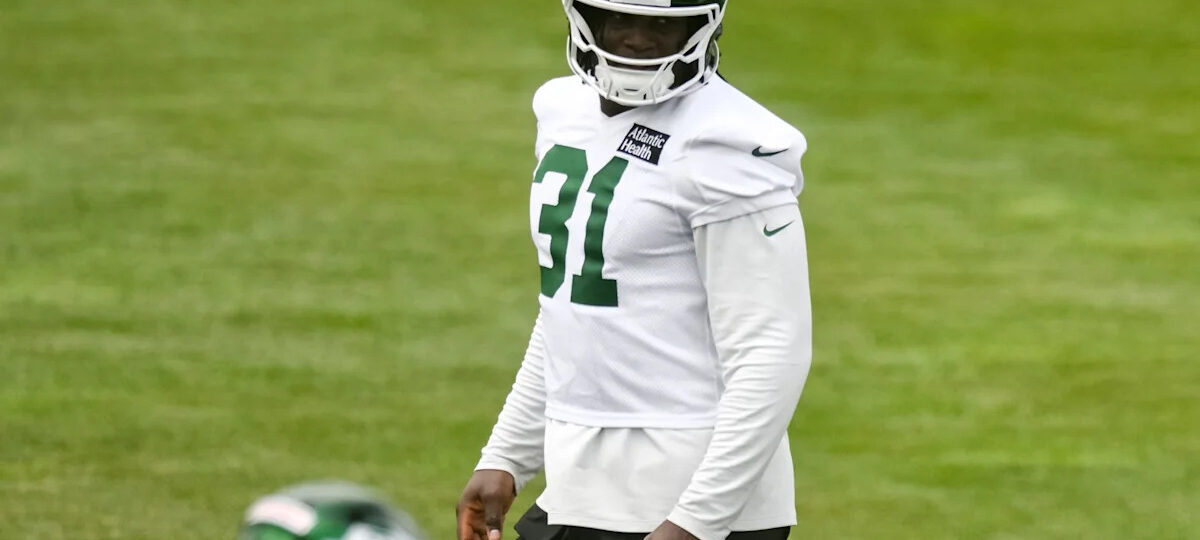 David Bailey's fan club keeps growing inside the Jets locker room