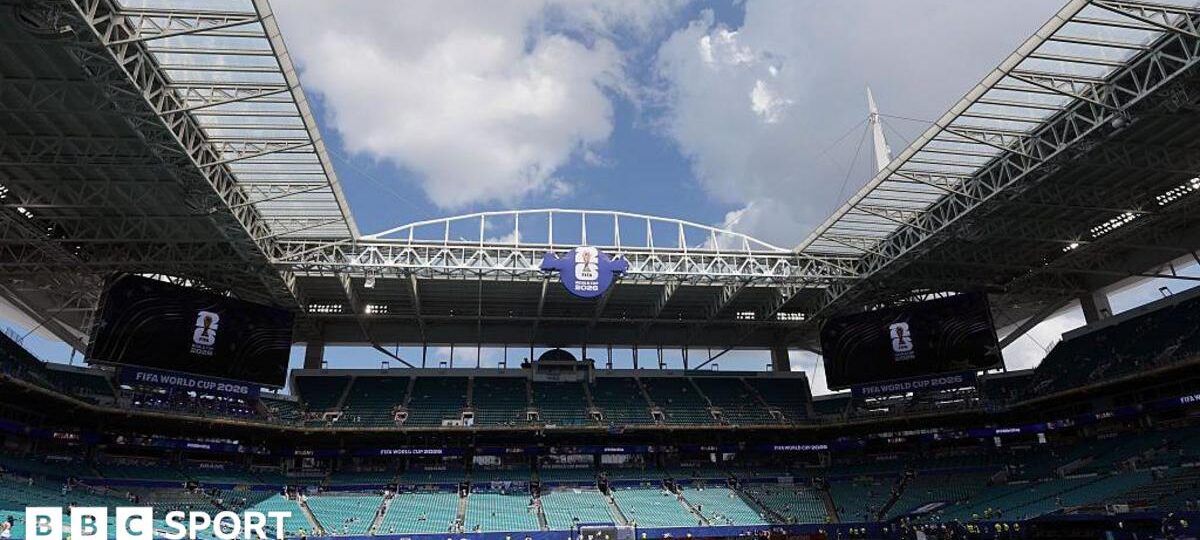 Thousands of tickets still available for England v France