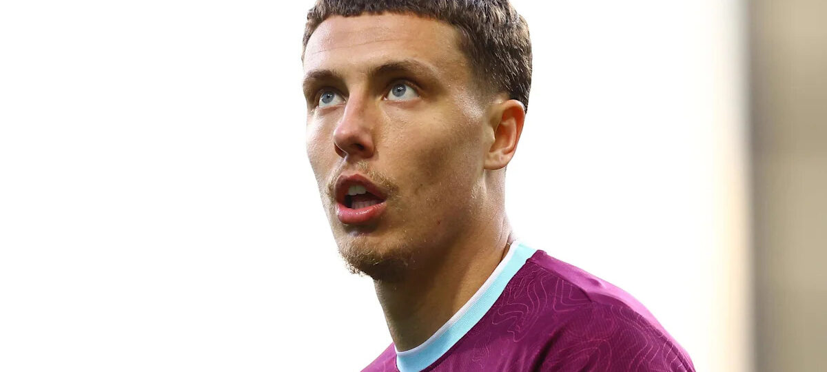 Defender Esteve leaves Burnley to join RB Leipzig