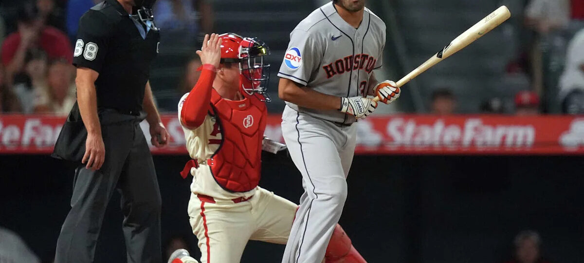 Houston Astros' four-run ninth inning stuns Los Angeles Angels to take series opener
