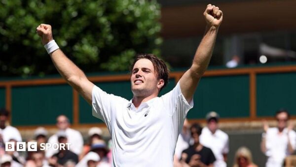 Fery last Briton standing in Wimbledon singles