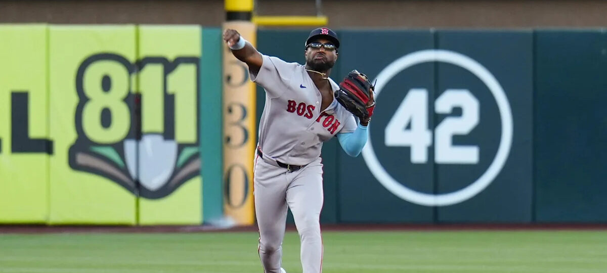 Red Sox battle for late-night extra-innings victory on Monasterio’s clutch swing