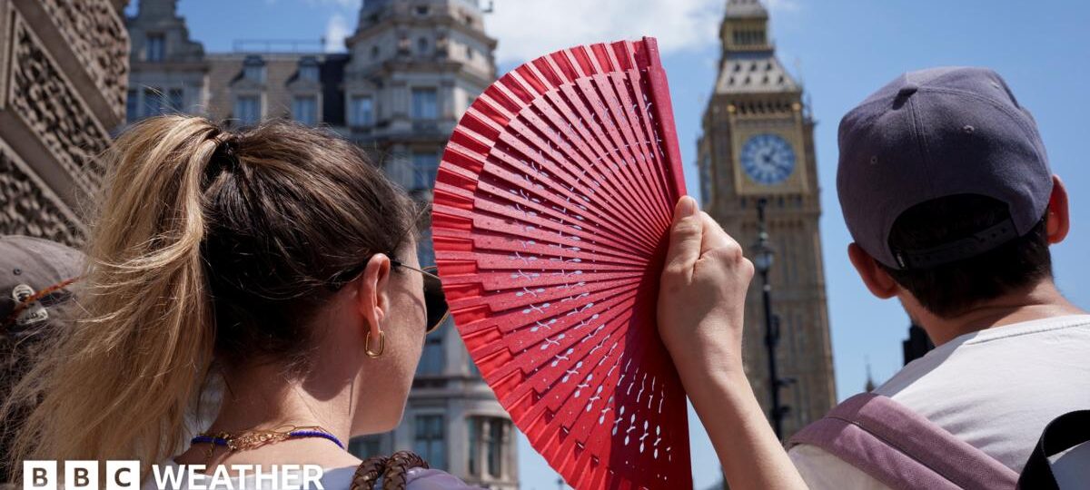 Fourth heatwave grips parts of UK with 35C forecast