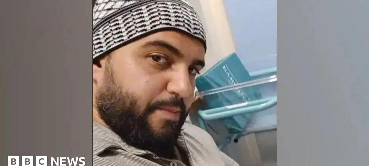 Police missed chance to examine Manchester synagogue attacker's phone before attack