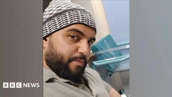Police missed chance to examine Manchester synagogue attacker’s phone before attack