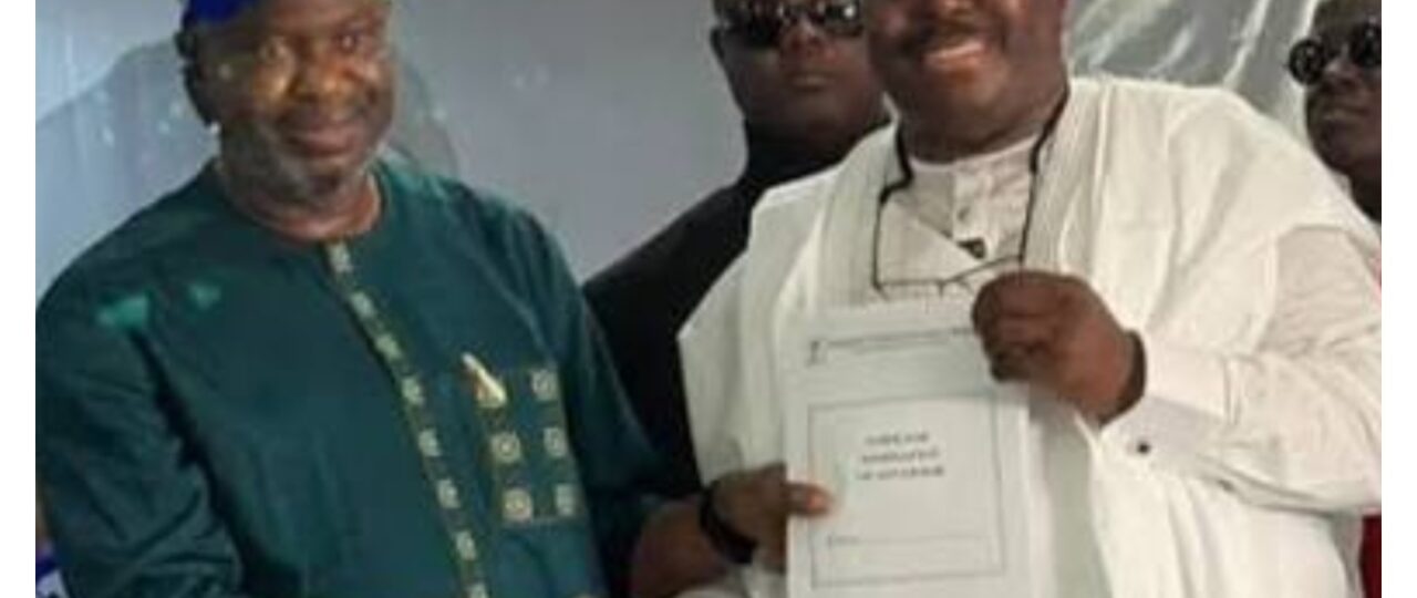 Sharafadeen Alli receives INEC form as APC Oyo guber candidate