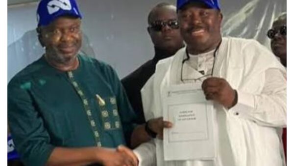 Sharafadeen Alli receives INEC form as APC Oyo guber candidate