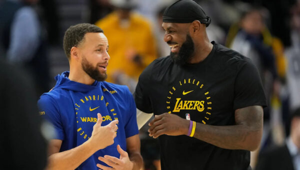 Stephen Curry shares pitch to recruit LeBron James to the Warriors