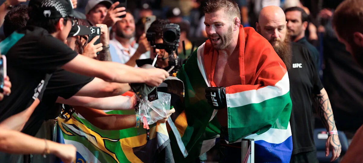 Dricus Du Plessis dominates Kamaru Usman at 'absolutely electric' UFC Fight Night 281