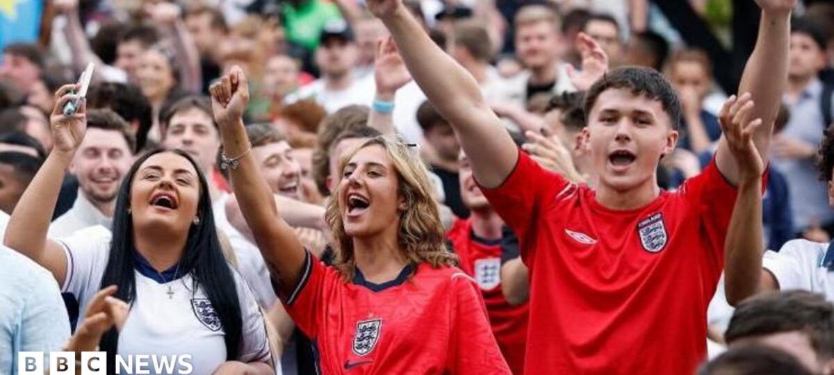 Pubs and police brace for England-Mexico 1am kick-off after Fifa U-turn