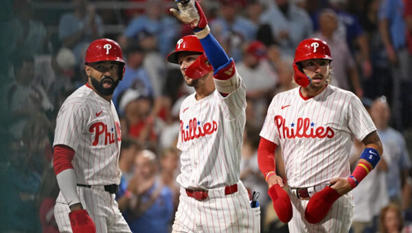 Trea Turner shakes off defensive miscues, Philly fan boos to lead Phillies past Dodgers with 2 HRs, 5 RBI