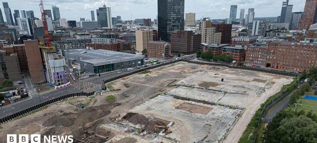 Whitehall officials offered move to No 10 North in Manchester