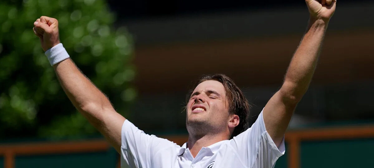 Short in stature but not confidence – can Fery continue SW19 run?