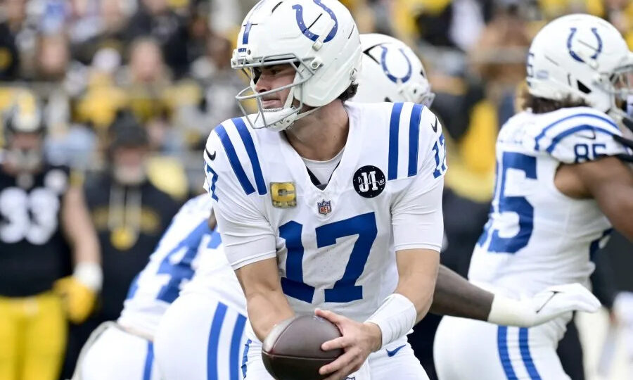 Indianapolis Colts quarterback Daniel Jones cleared for training camp