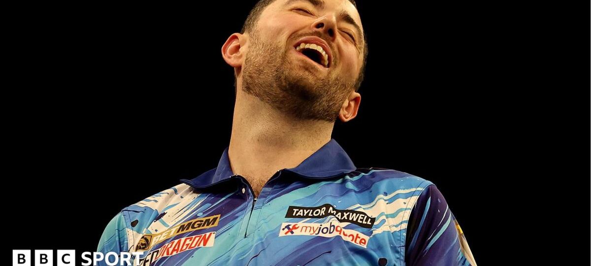 Humphries suffers shock first-round exit at Matchplay