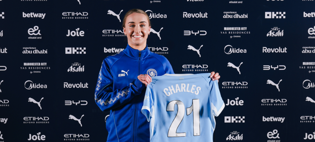 England defender Charles joins Man City from Chelsea
