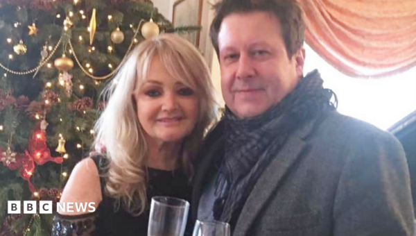 I asked Bonnie Tyler for an autograph at 15 – then spent Christmas with her for 30 years