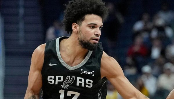 Three former Vols start in Spurs-Bucks NBA Summer League game