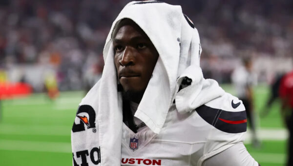 Texans Pro Bowler Calen Bullock viewed as top 10 safety by NFL execs, coaches