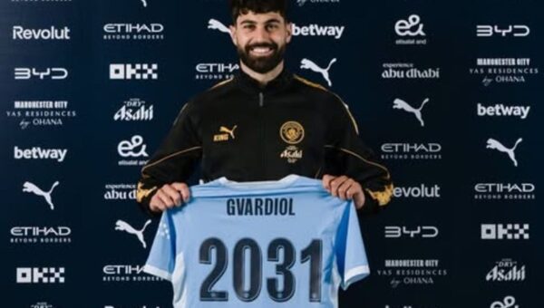 Manchester City defender Josko Gvardiol “delighted” after signing new contract (Video)