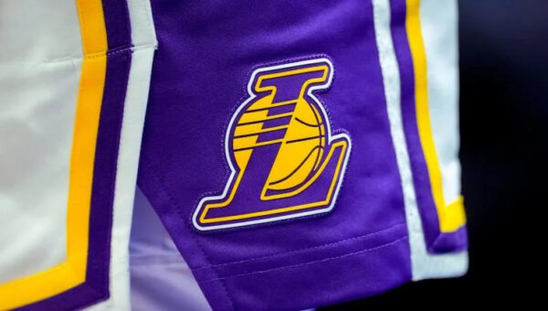 Lakers sign 6-foot-9 forward amid Jonathan Kuminga pursuit