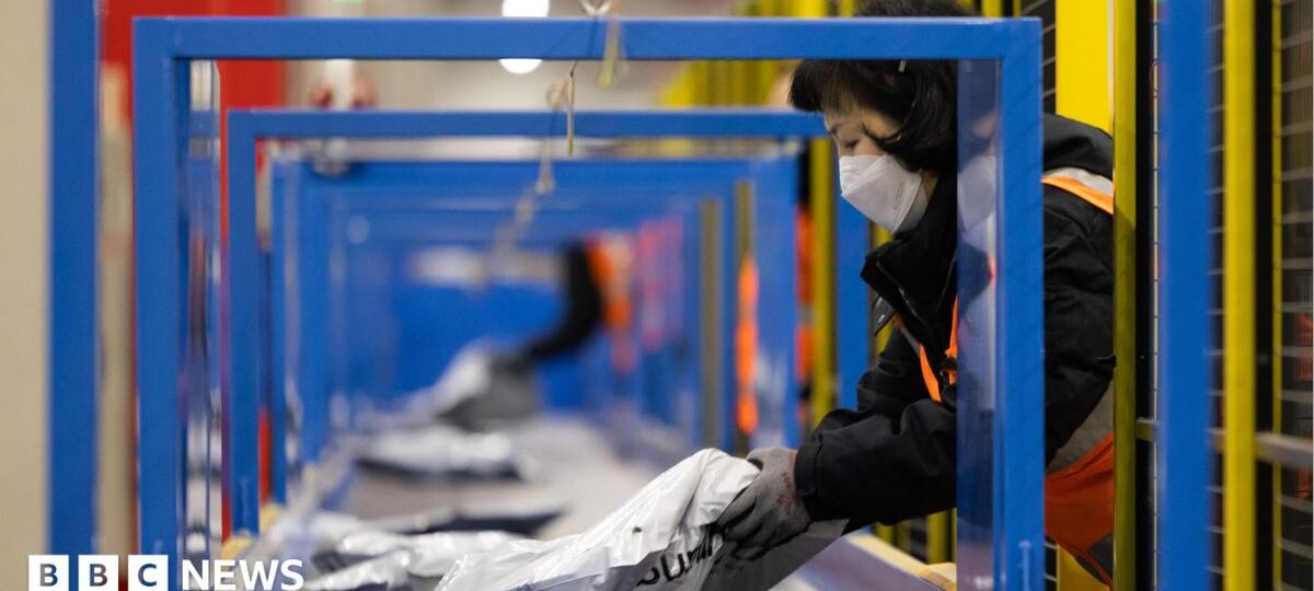 The human cost of S Korea's ultra-convenient overnight deliveries