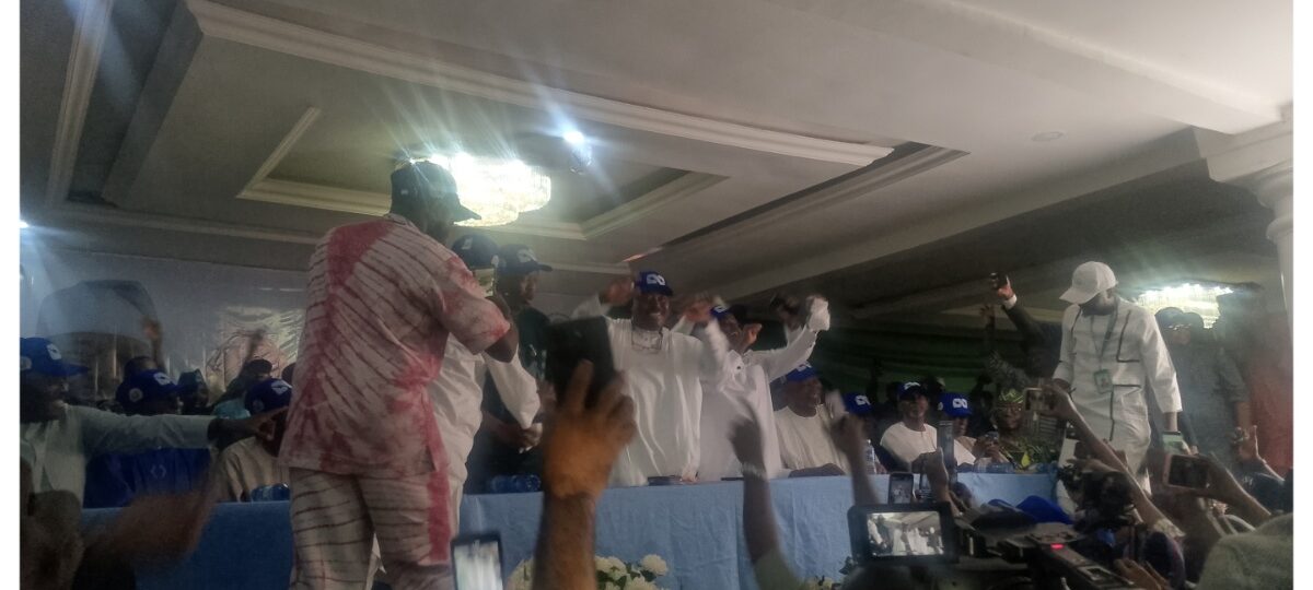 2027: Oyo APC guber candidate Alli unveils Adedeji as running mate