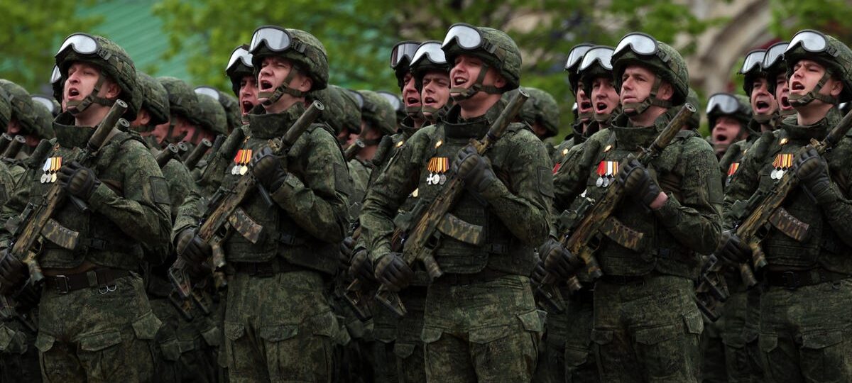 Disrupted Russian supply routes are forcing its troops to walk 18 miles to the front lines, Fedorov says