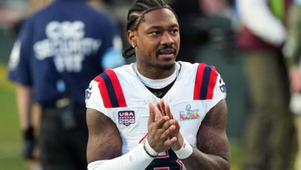 Commanders get new update on Stefon Diggs’ free agency