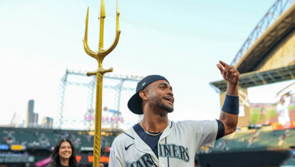 Julio Rodríguez activated from concussion IL, drives in walk-off run in Mariners’ 4-3 win over Giants
