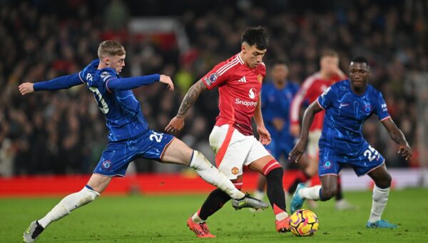 Chelsea open talks as Man United enter transfer battle for £40m rising star