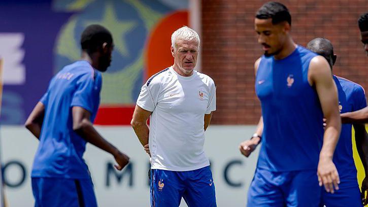Deschamps predicts ‘spectacular’ France v Spain semi-final