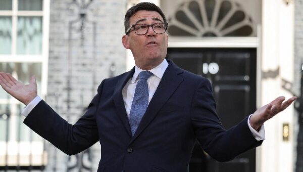 New UK PM Burnham Promises 10-Year Plan For Britain