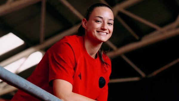 Sheffield United sign goalkeeper Soper