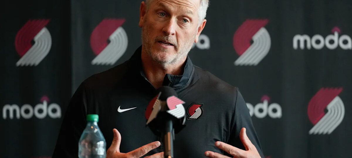 Blazers representatives, Portland officials meet to discuss Moda Center renovation, lease