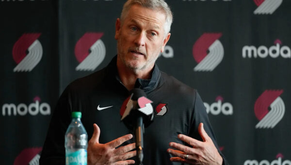 Blazers representatives, Portland officials meet to discuss Moda Center renovation, lease