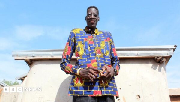 Ghana mourns its tallest man - a 'generous and popular giant'