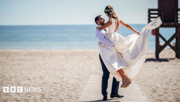 Couples free to marry at the beach or the pub under new plans