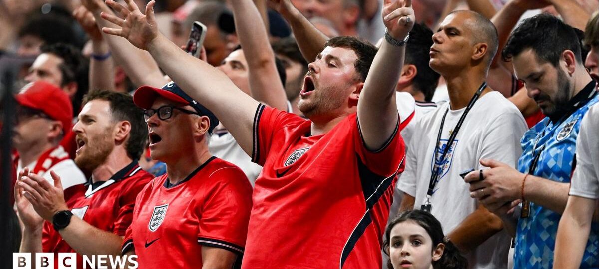 Why Wonderwall has become England's World Cup anthem