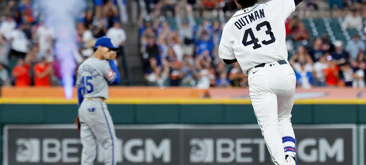 Royals winning streak ends as they fail to put away Tigers
