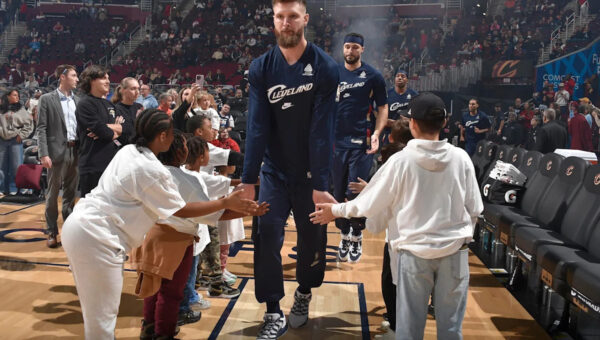 Cavs fail to retain starting small forward in free agency