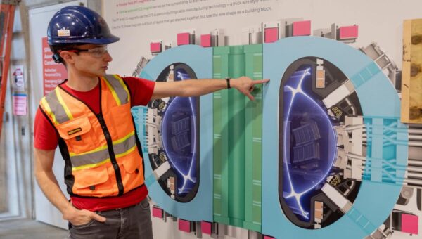 When will fusion power startup Commonwealth Fusion Systems go public?