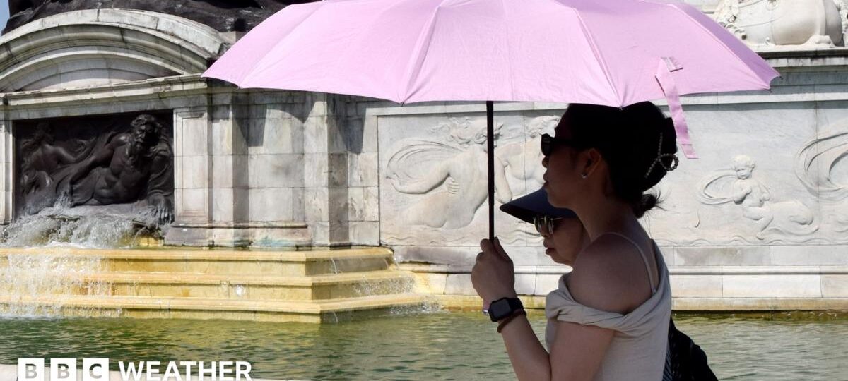 Third UK heatwave increasingly likely as 30C temperatures forecast